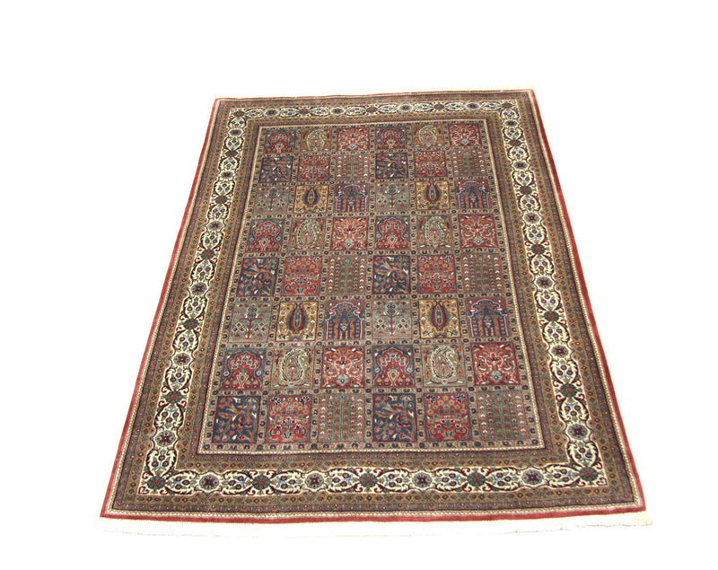 Bakhtiari Rug 236x171cm - Persian Rugs