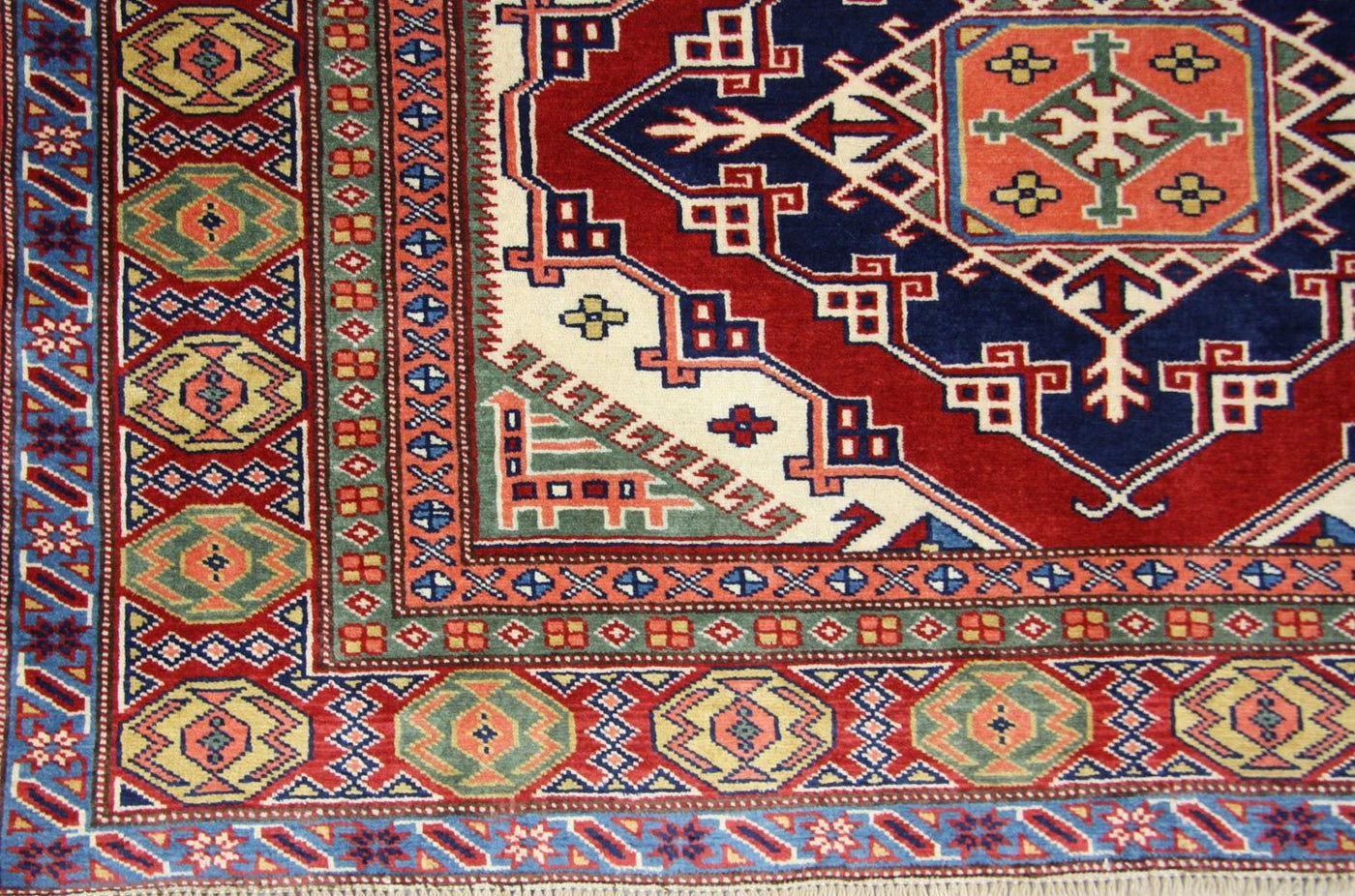 Kazak Rug 177x126cm - Oriental Rug