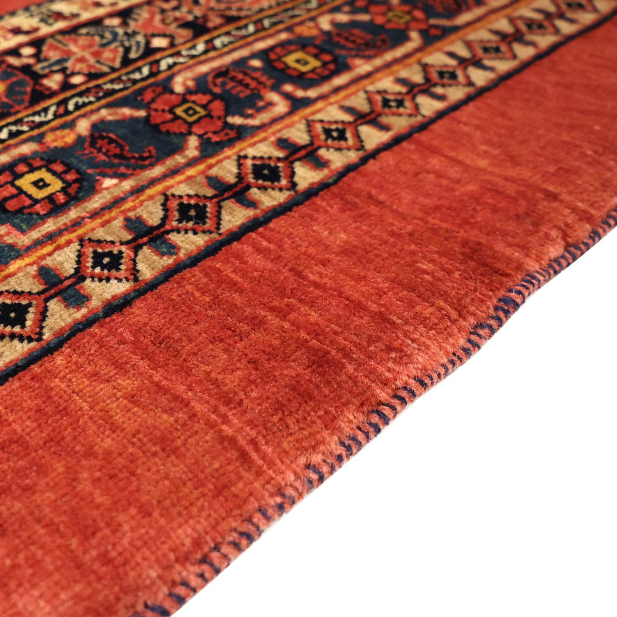 Qashqai Rug 105x143cm - Persian Rugs