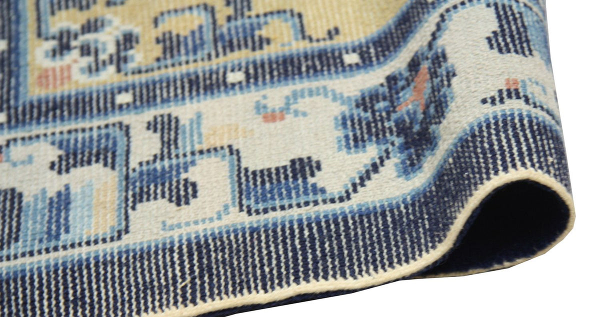Chinese Rug - 137 x 69 cm - blue