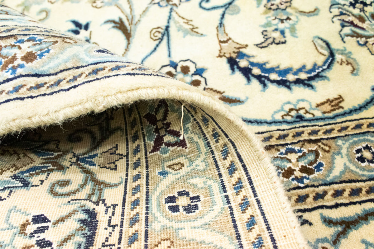 Perser Rug - Nain - 339 x 239 cm - natural white