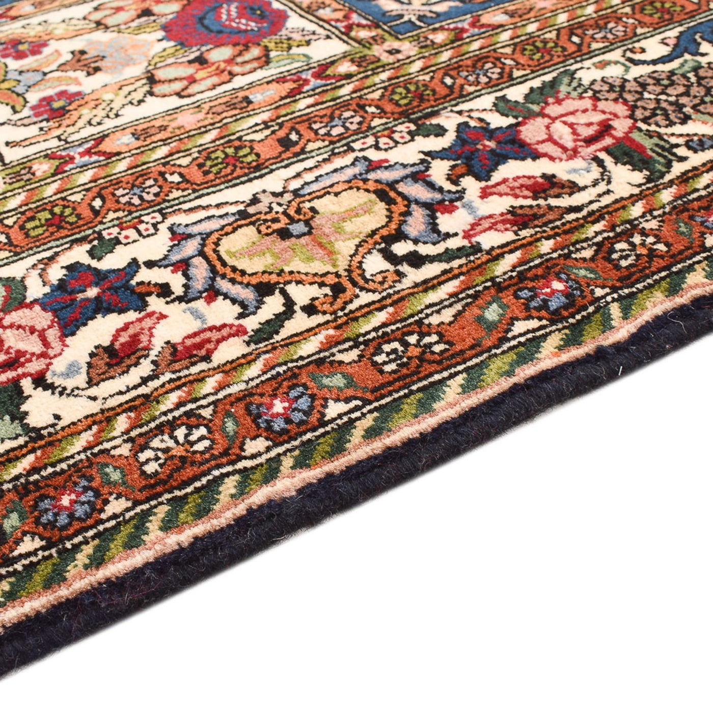 Bakhtiari Rug 229x158cm - Persian Rugs