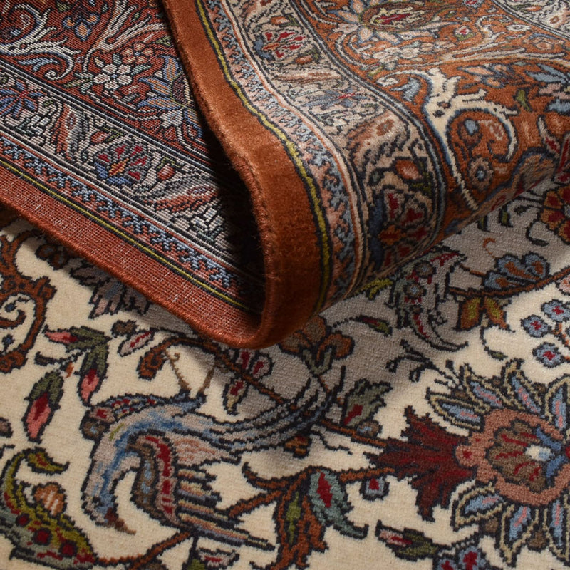 Bakhtiari Rug 295x202cm - Persian Rugs