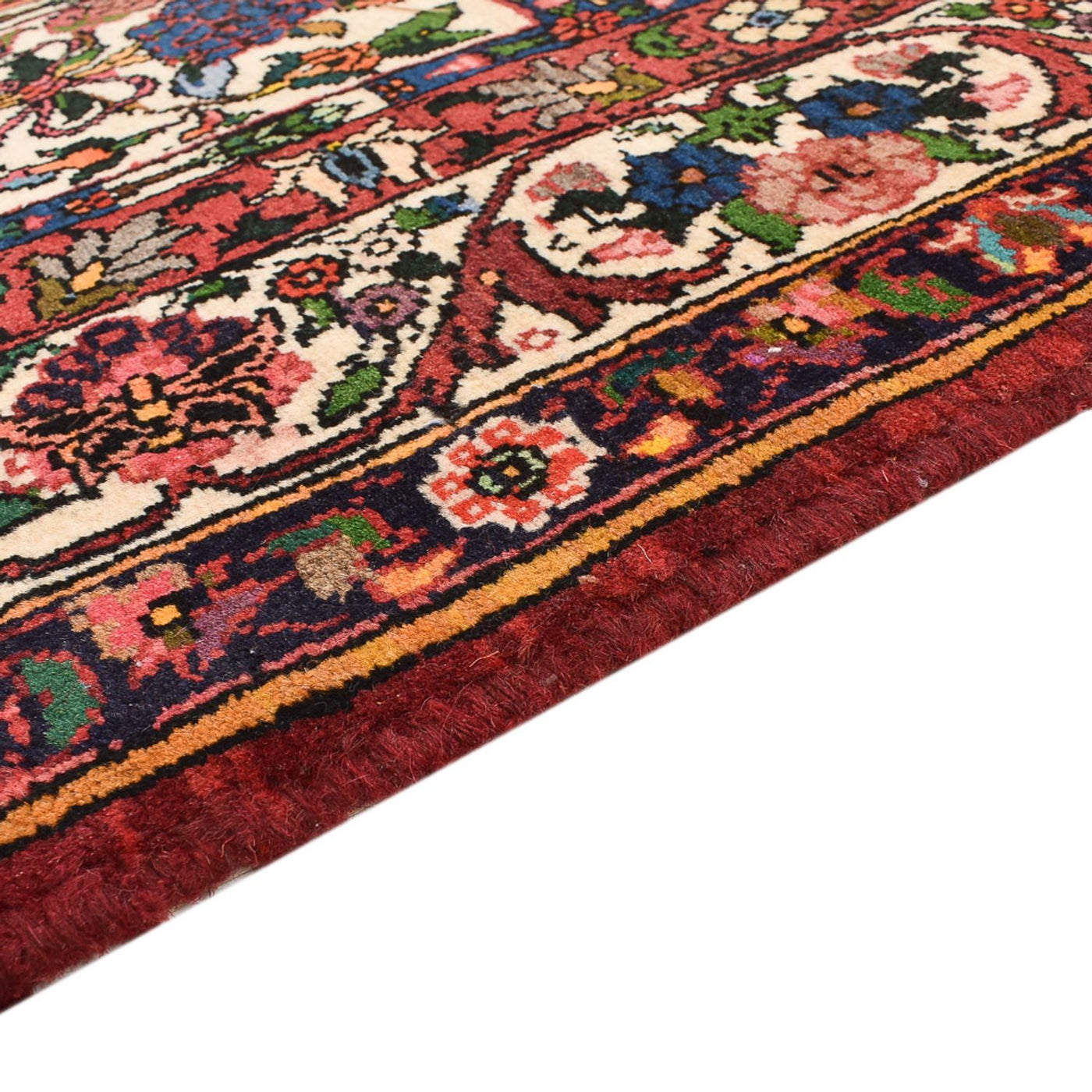 Bakhtiari Rug 199x138cm - Persian Rugs