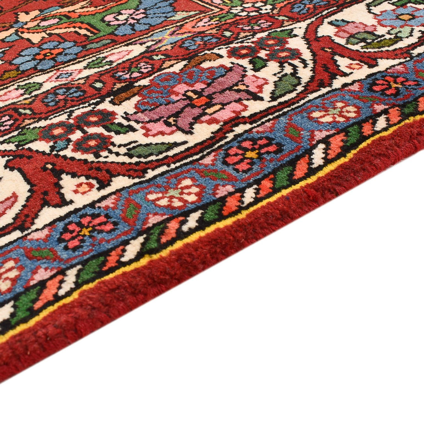 Bakhtiari Rug 205x133cm - Persian Rugs