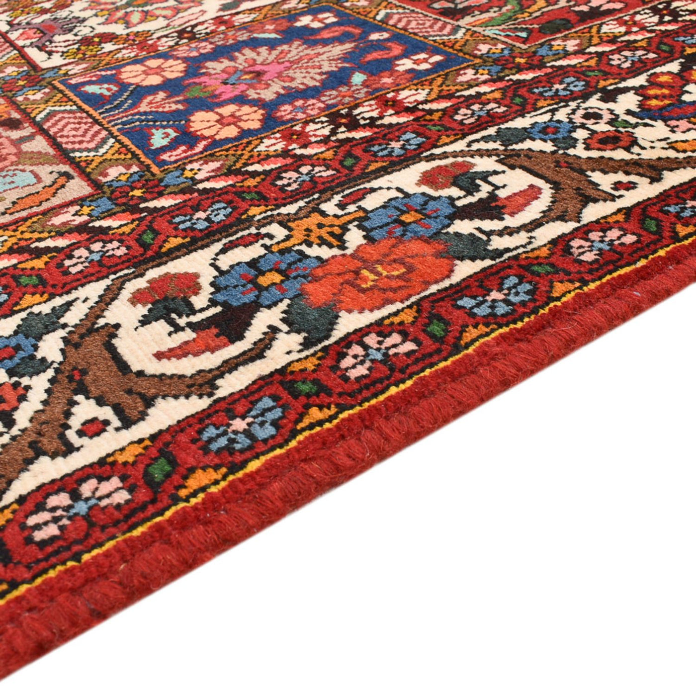 Bakhtiari Rug 201x128cm - Persian Rugs