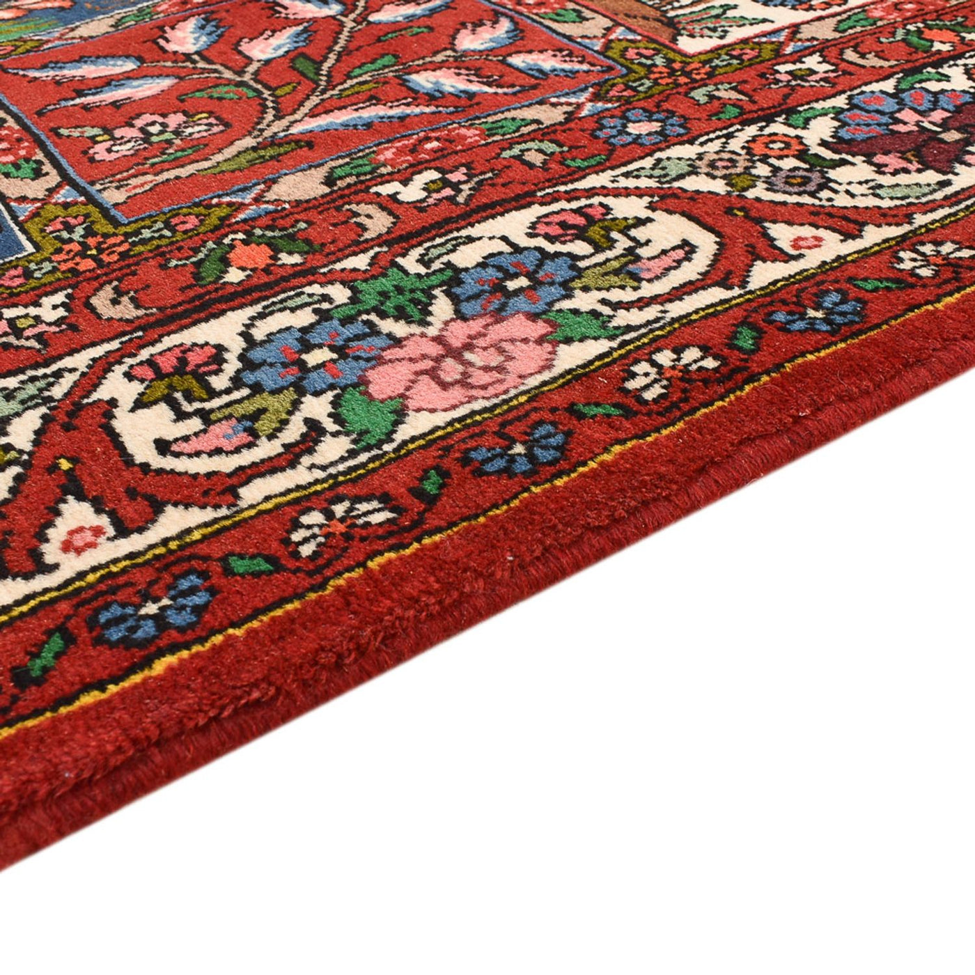 Bakhtiari Rug 196x133cm - Persian Rugs