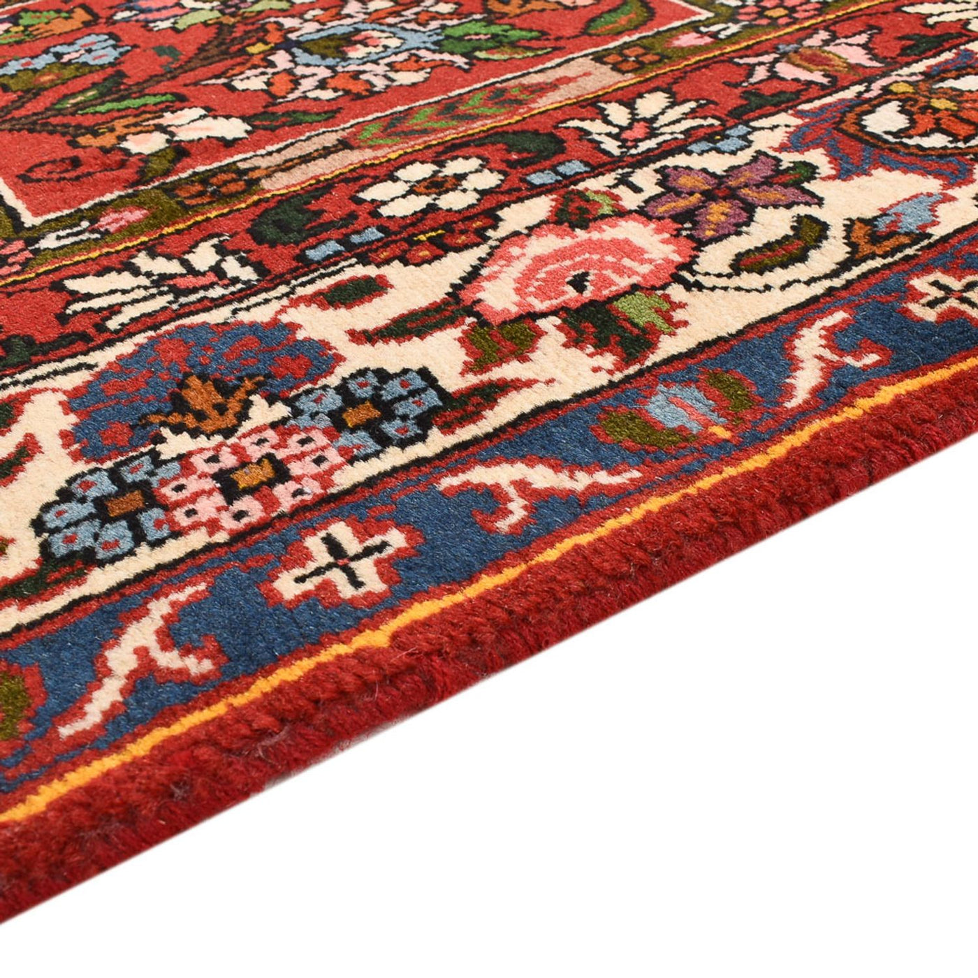 Bakhtiari Rug 204x130cm - Persian Rugs