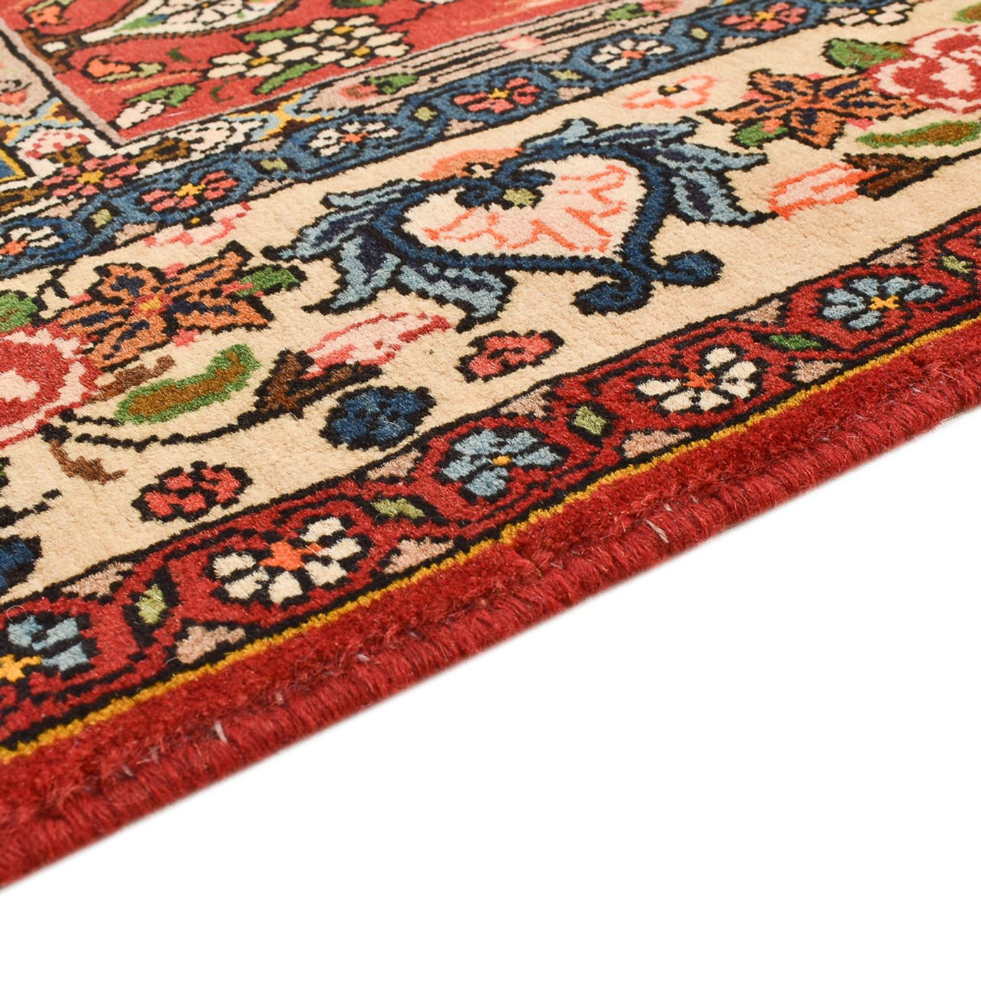 Bakhtiari Rug 187x140cm - Persian Rugs