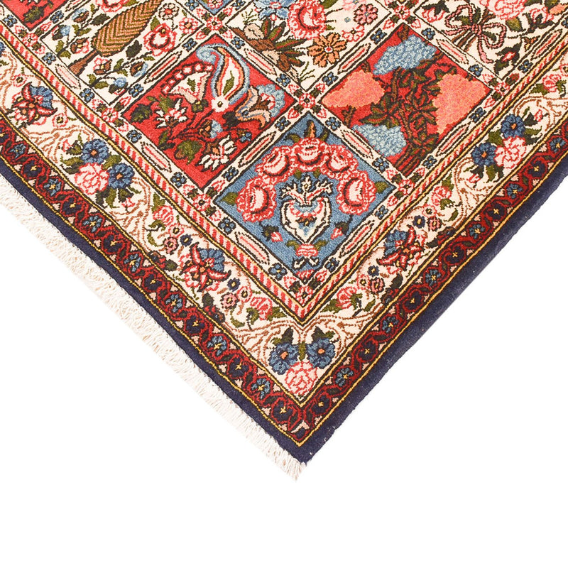Bakhtiari Rug 189x120cm - Persian Rugs