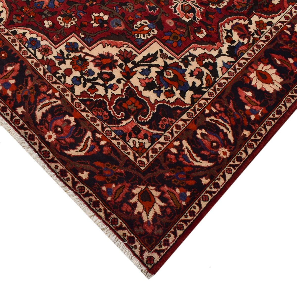 Bakhtiari Rug 203x313cm - Persian Rugs