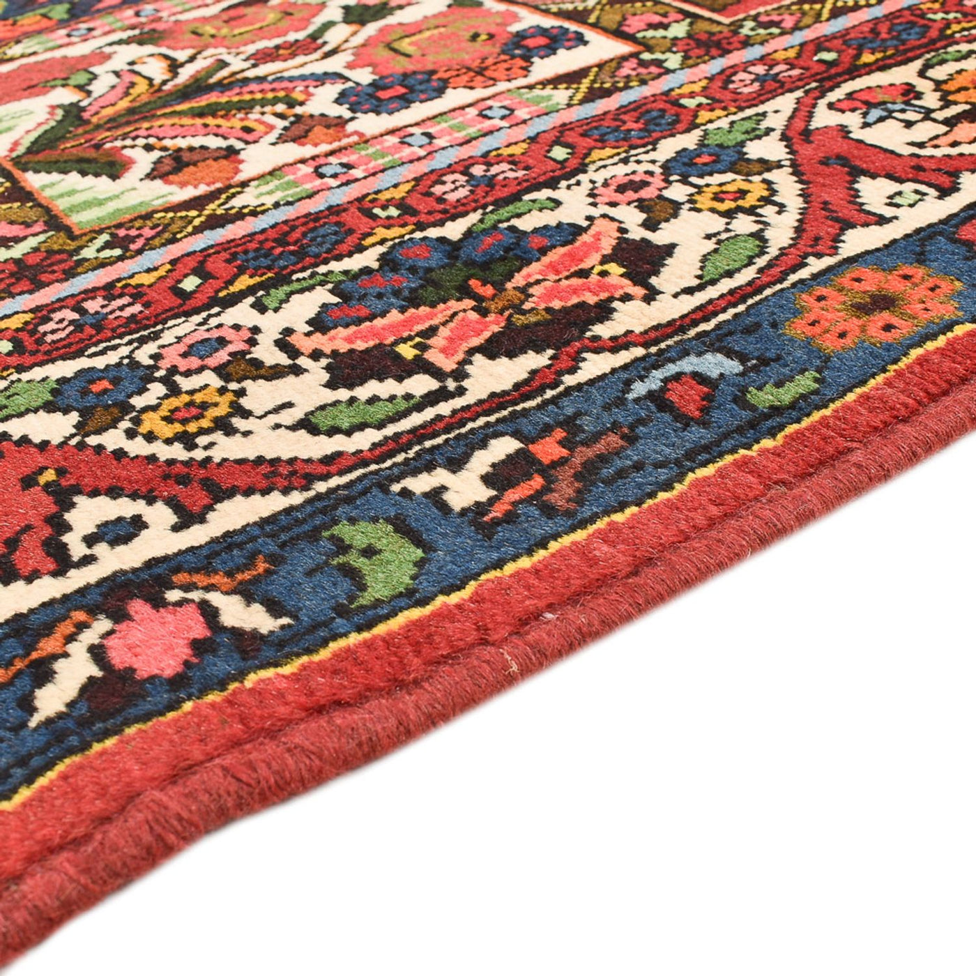 Bakhtiari Rug 193x128cm - Persian Rugs