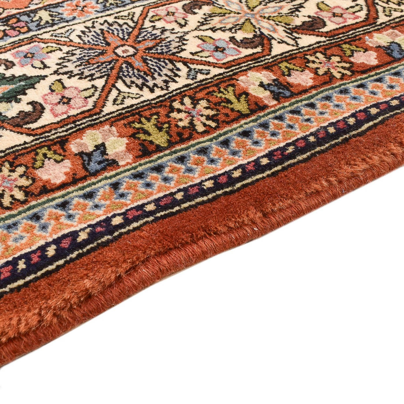 Bakhtiari Rug 238x178cm - Persian Rugs