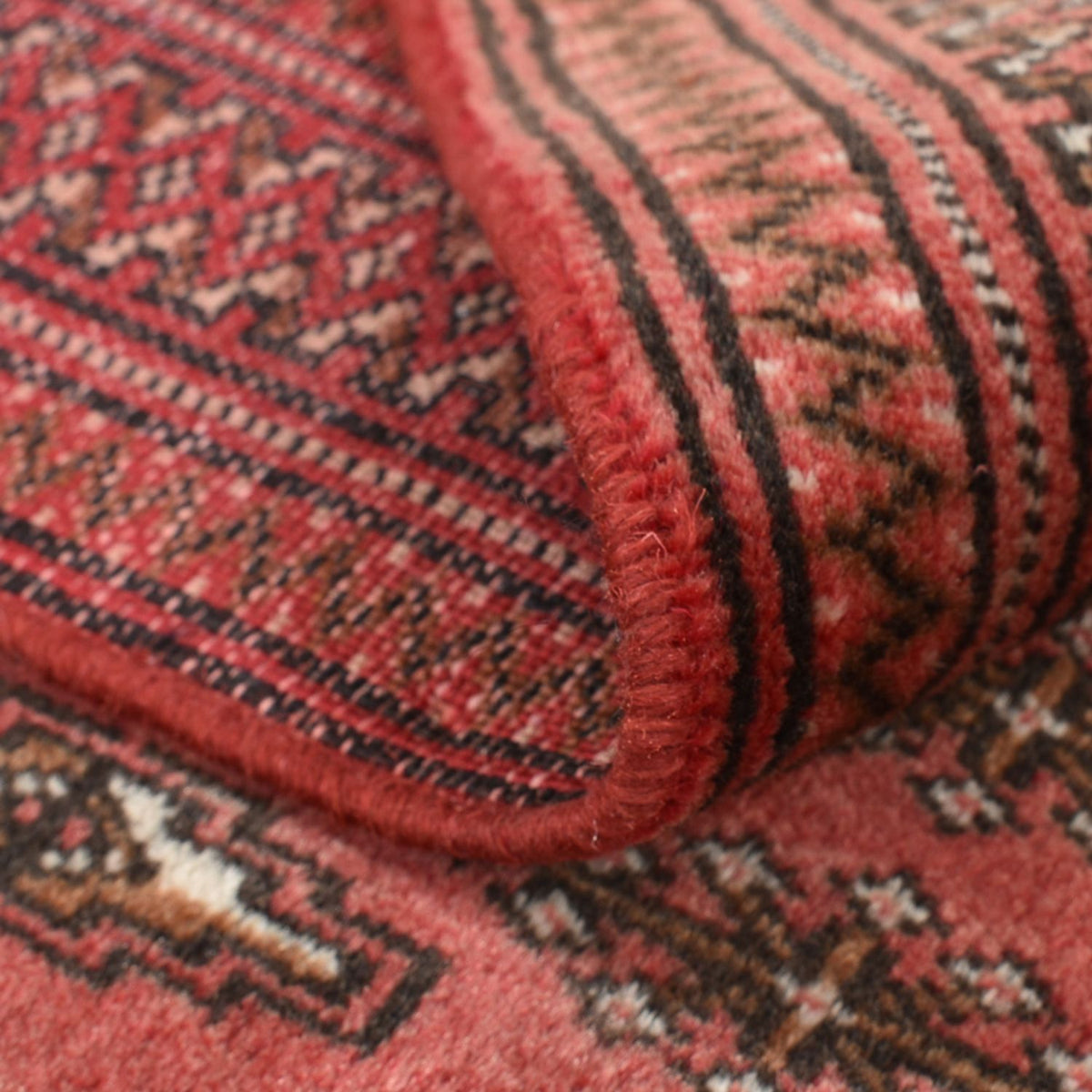 Turkaman Rug - 140 x 104 cm - red