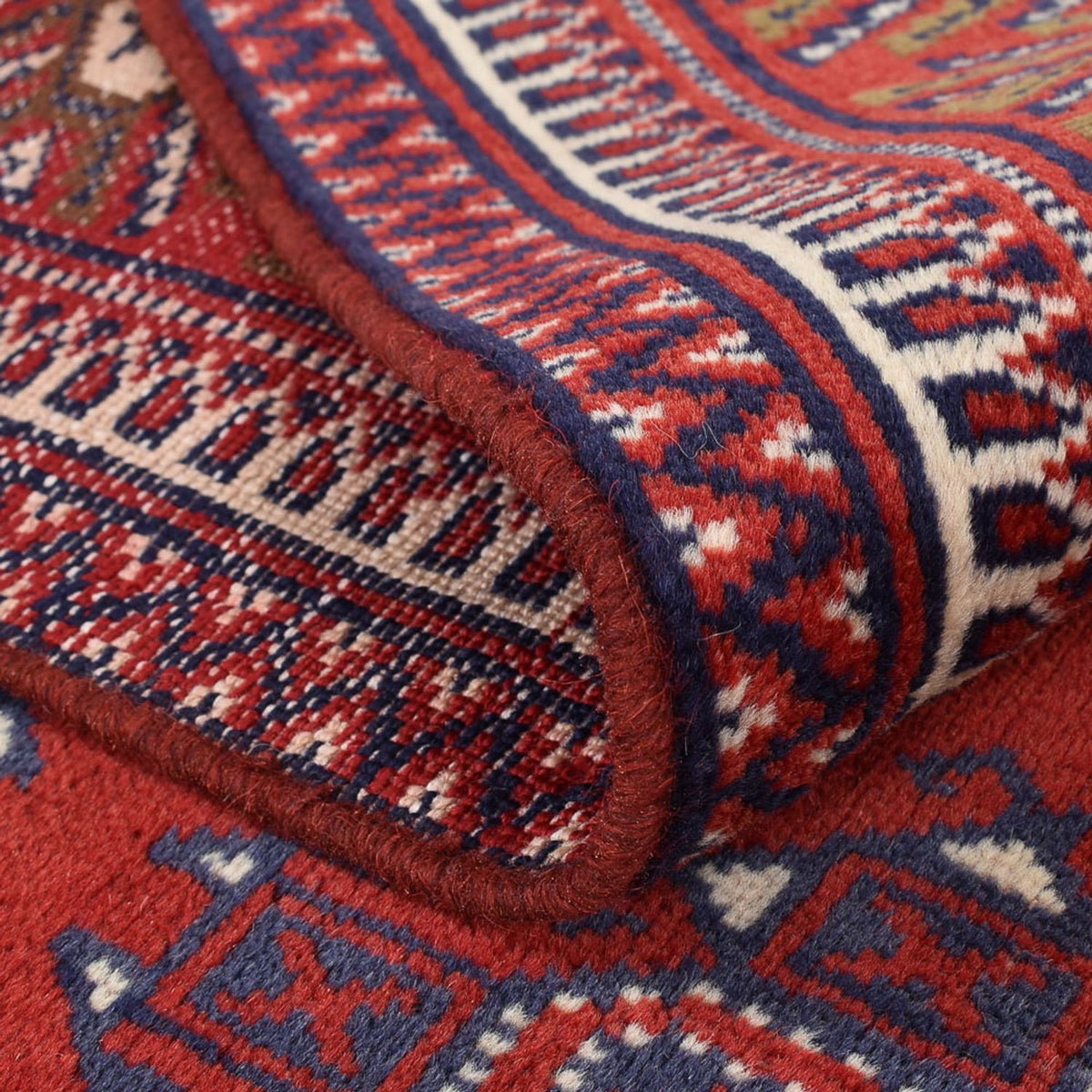 Turkaman Rug - 273 x 185 cm - red