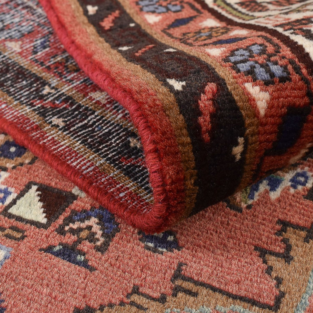 Perser Rug - Nomadic - 323 x 202 cm - light red