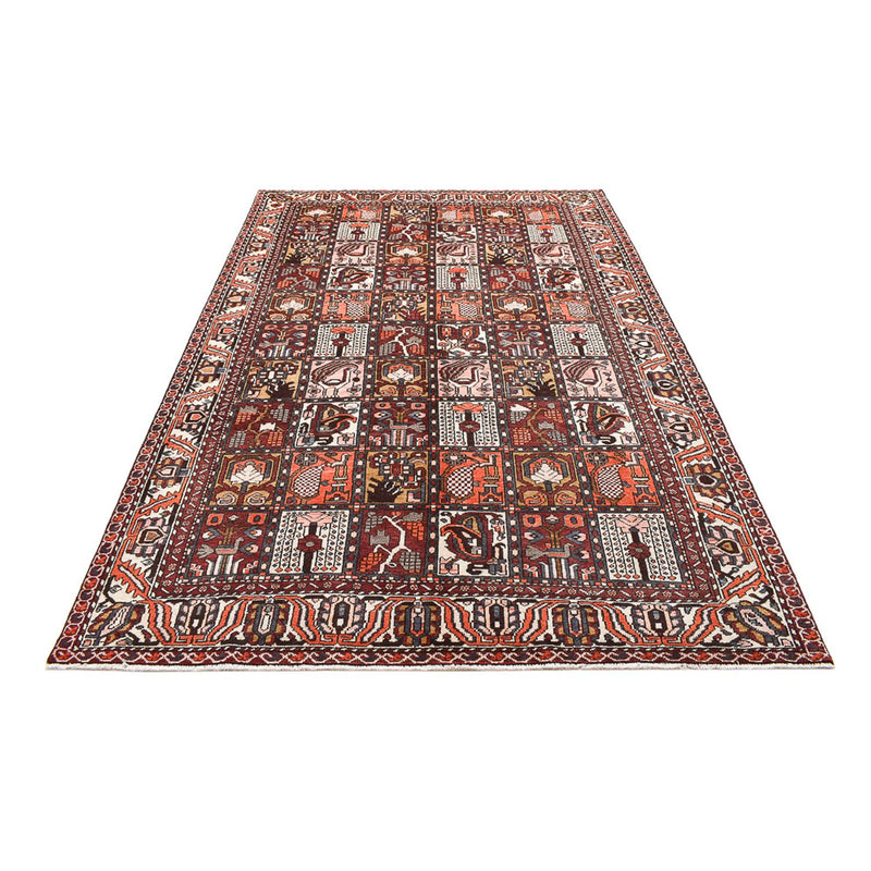 Bakhtiari Rug 307x210cm - Persian Rugs