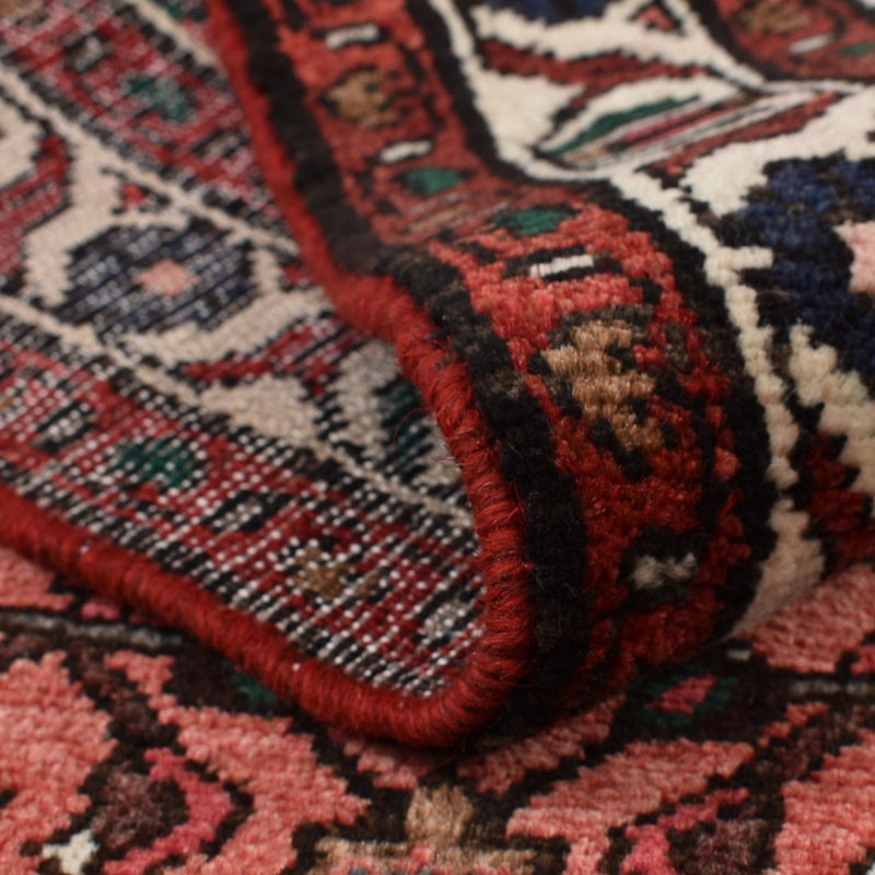 Hosseinabad Rug 149x107cm - Persian Rugs