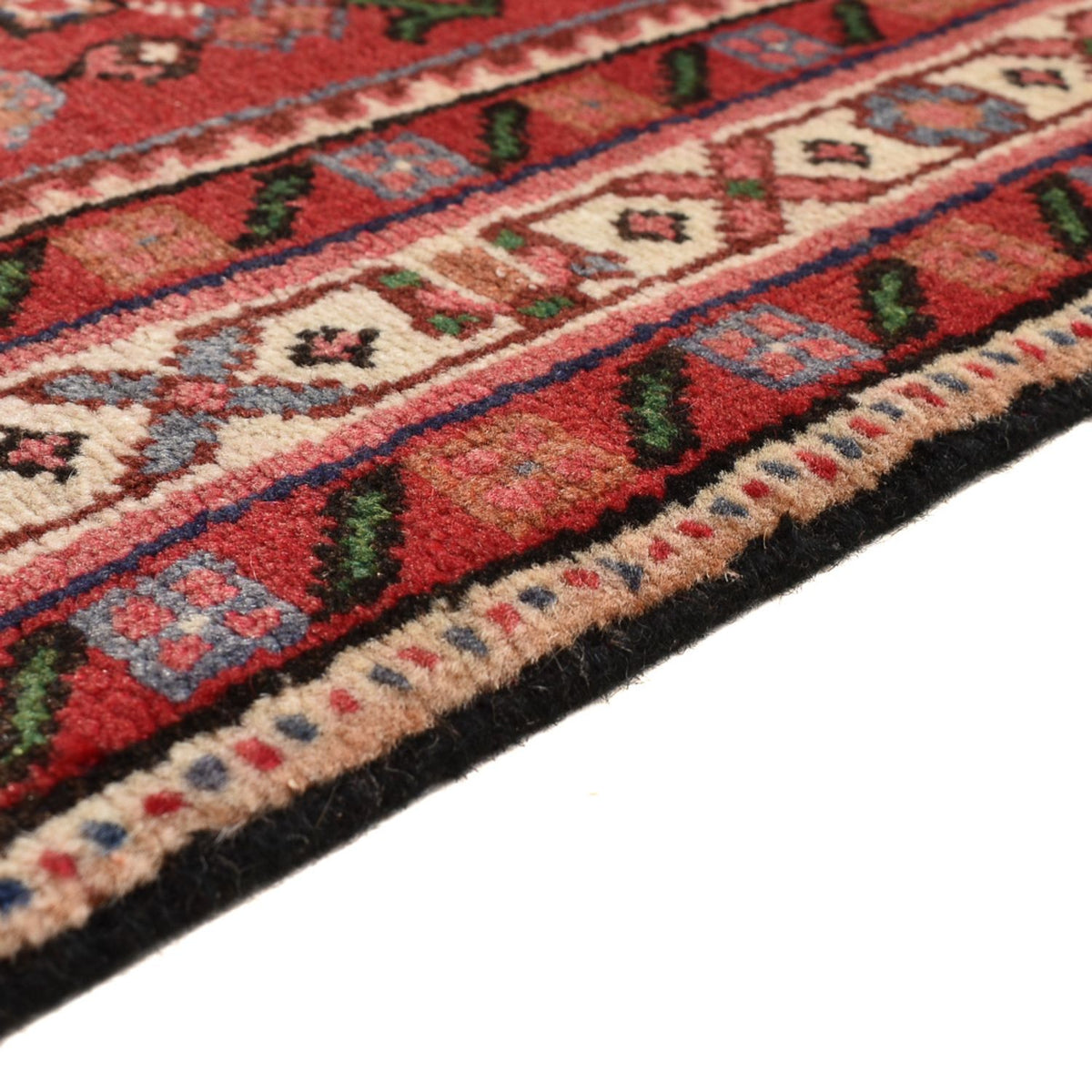 Hosseinabad Rug 105x156cm - Persian Rugs