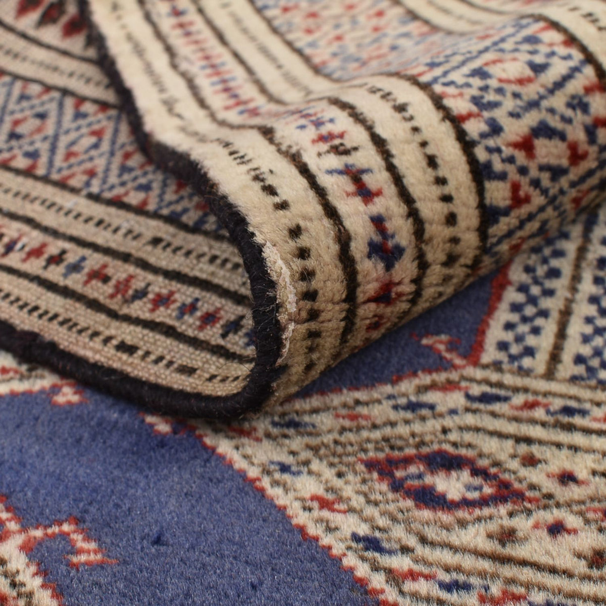 Turkaman Rug - 136 x 101 cm - dark blue