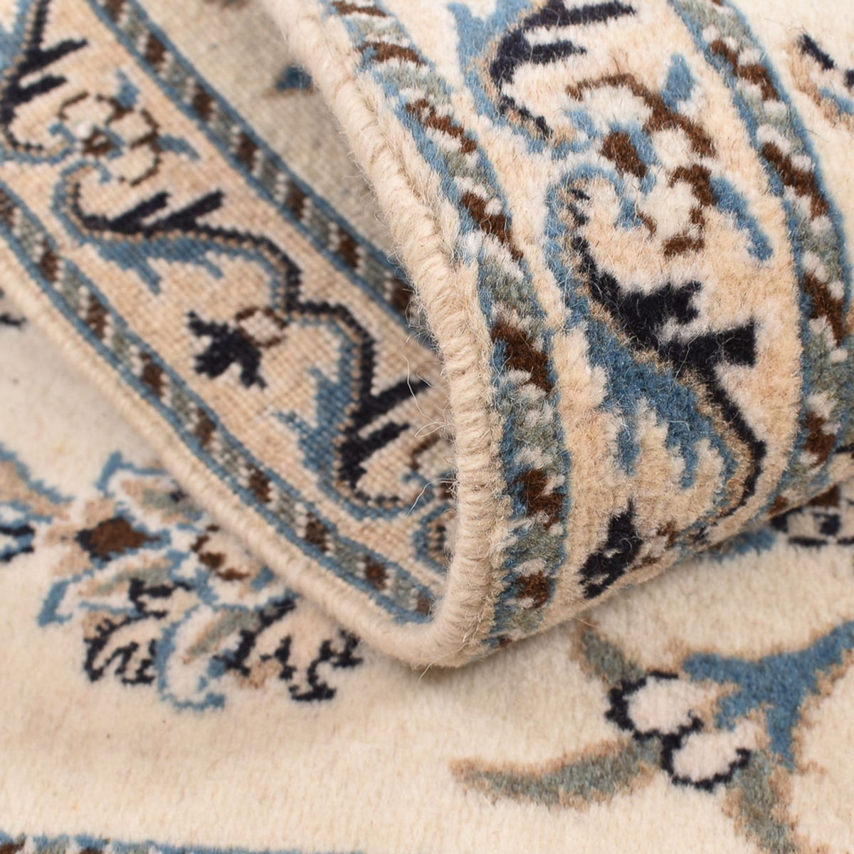 Perser Rug - Nain - 136 x 87 cm - light beige