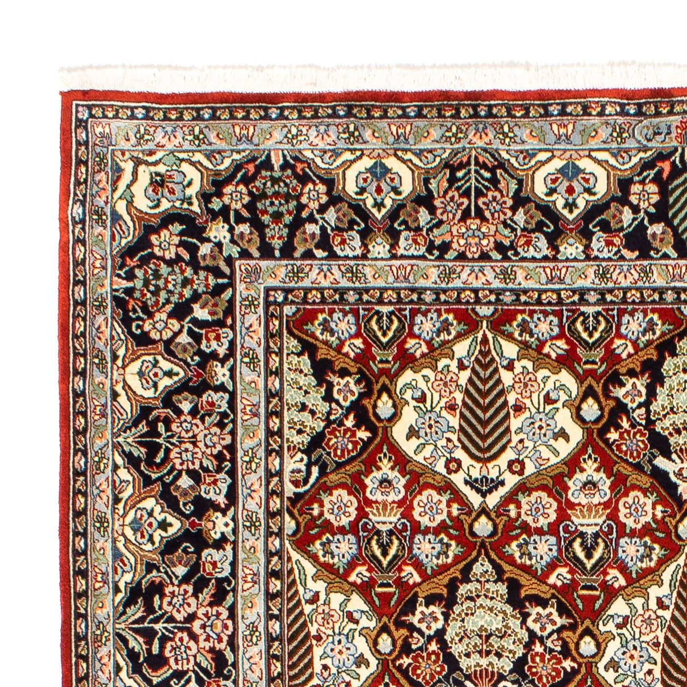 Bakhtiari Rug 292x207cm - Persian Rugs