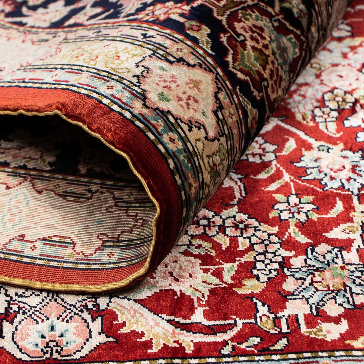 Silk Rug - Chinese Silk - 183 x 122 cm - dark red