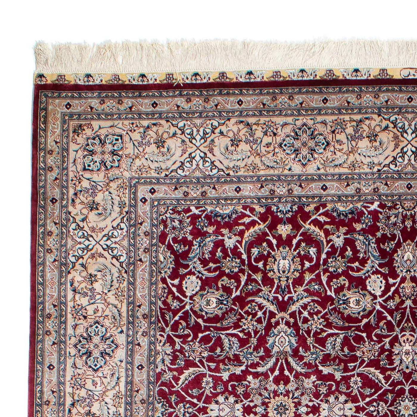 Hereke Rug 246x170cm - Oriental Rug