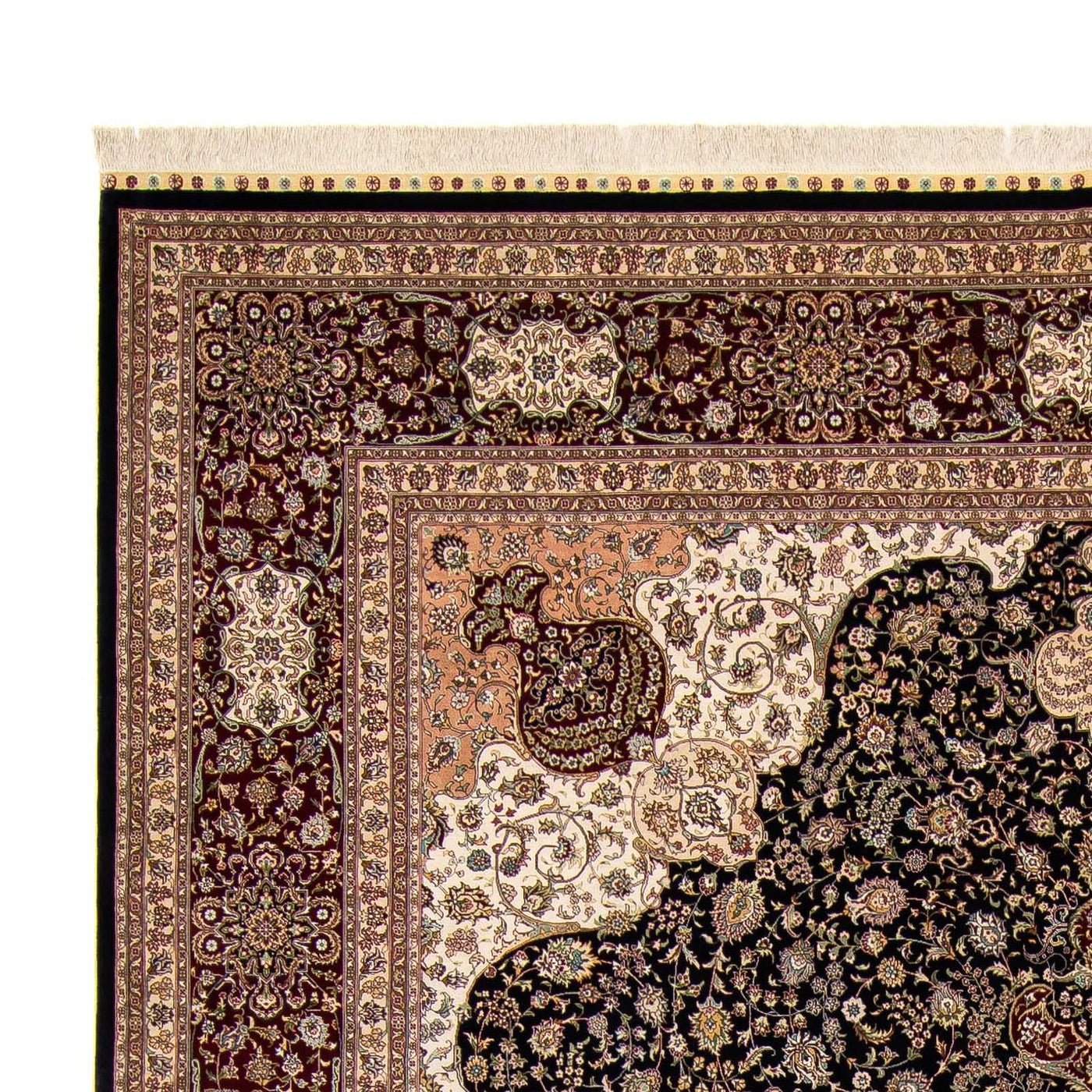 Hereke Rug 370x276cm - Oriental Rug