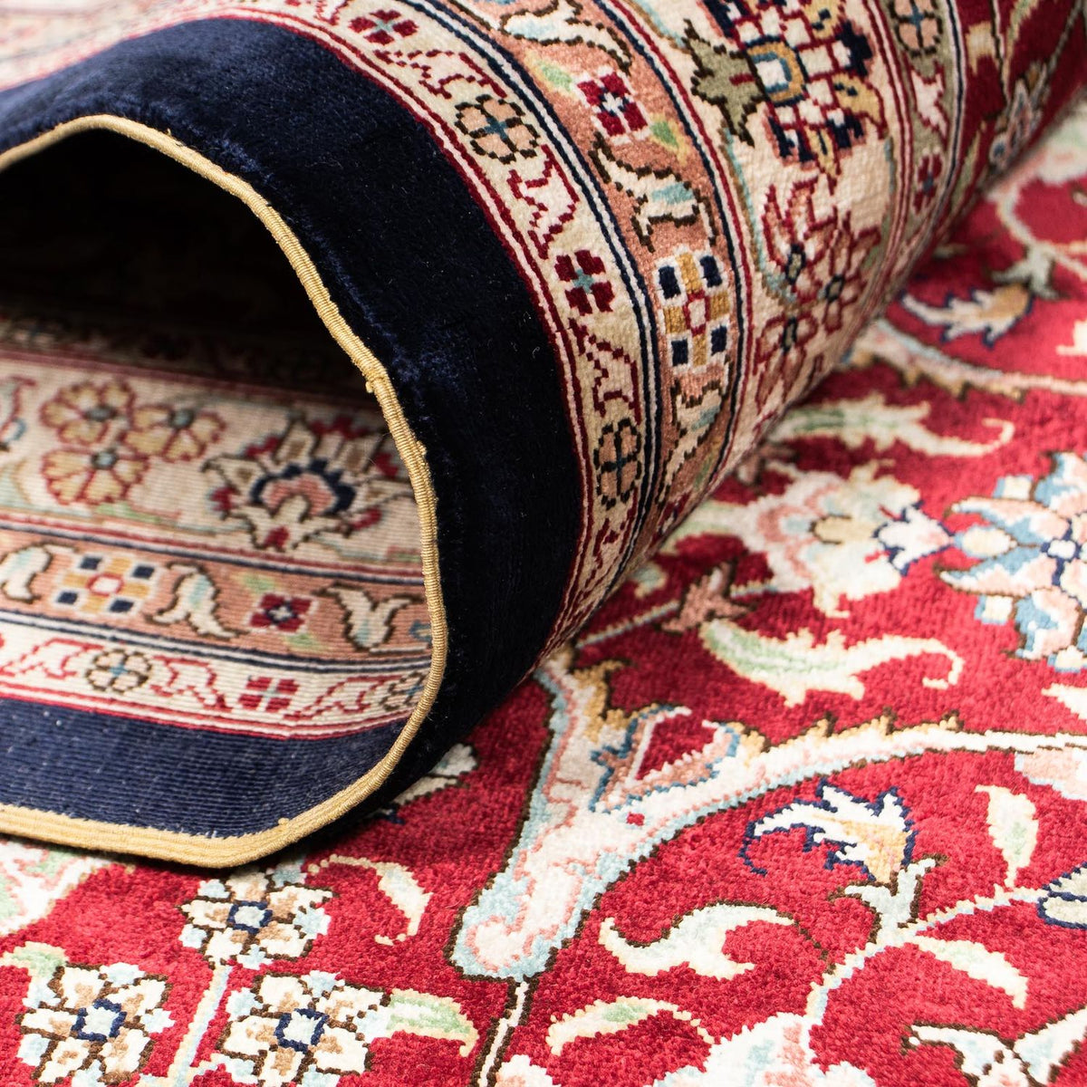 Oriental Rug - Hereke - 370 x 276 cm - dark red