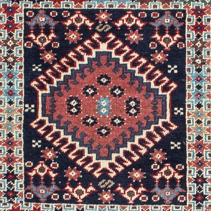 Yalameh Rug 142x99cm - Persian Rugs