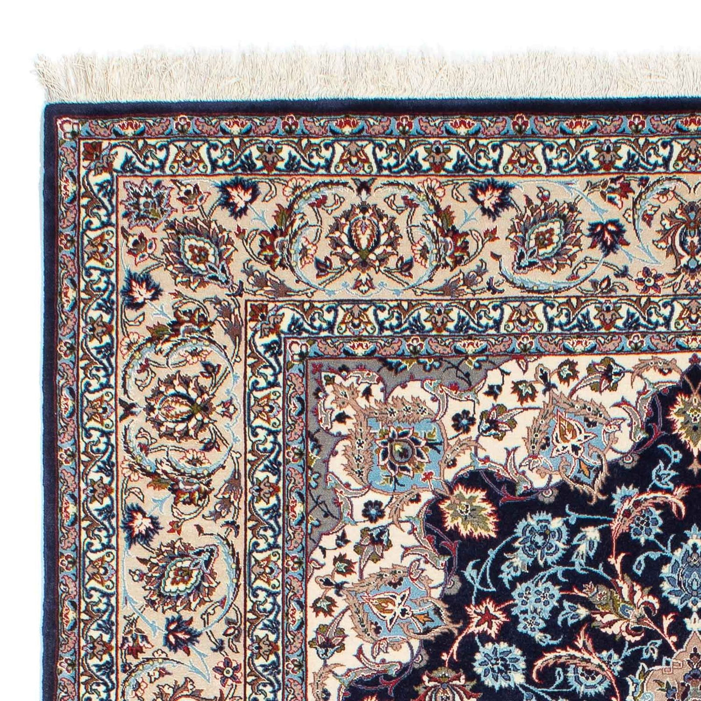 Isfahan Rug 226x149cm - Persian Rugs