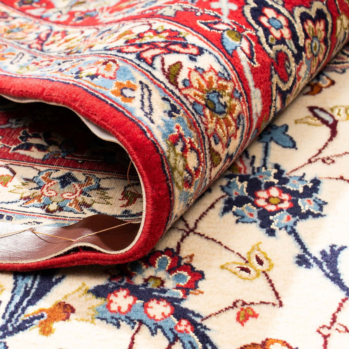 Perser Rug - Isfahan - Premium - 326 x 205 cm - red