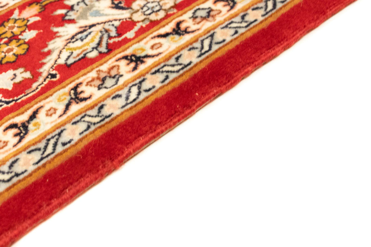 Isfahan Rug 109x163cm - Persian Rugs