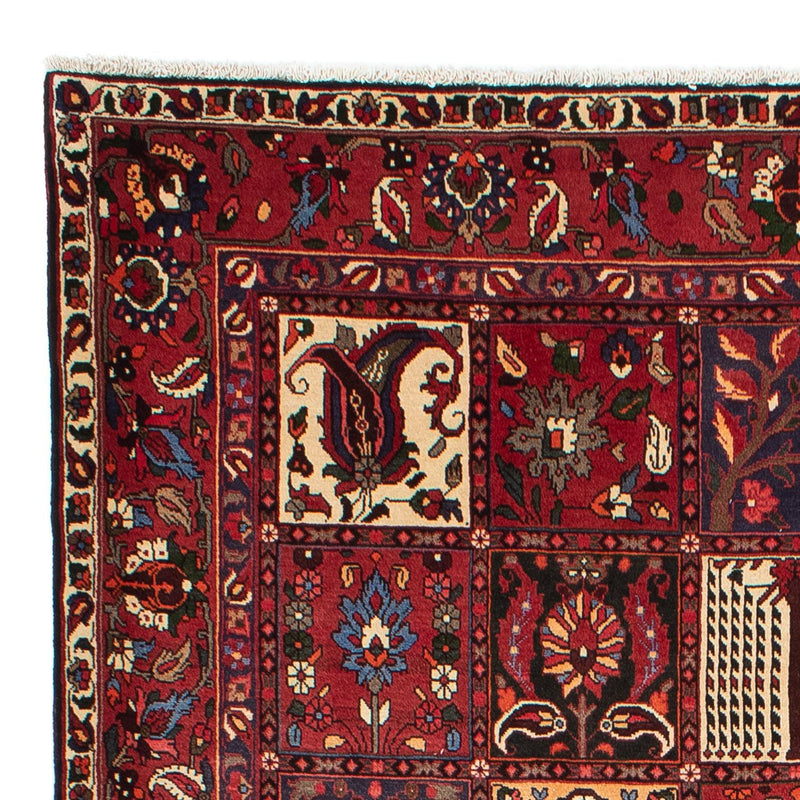 Bakhtiari Rug 310x210cm - Persian Rugs