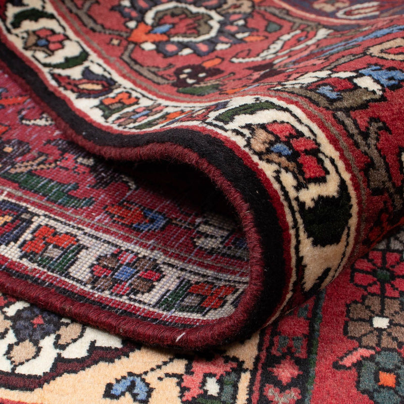 Bakhtiari Rug 310x210cm - Persian Rugs