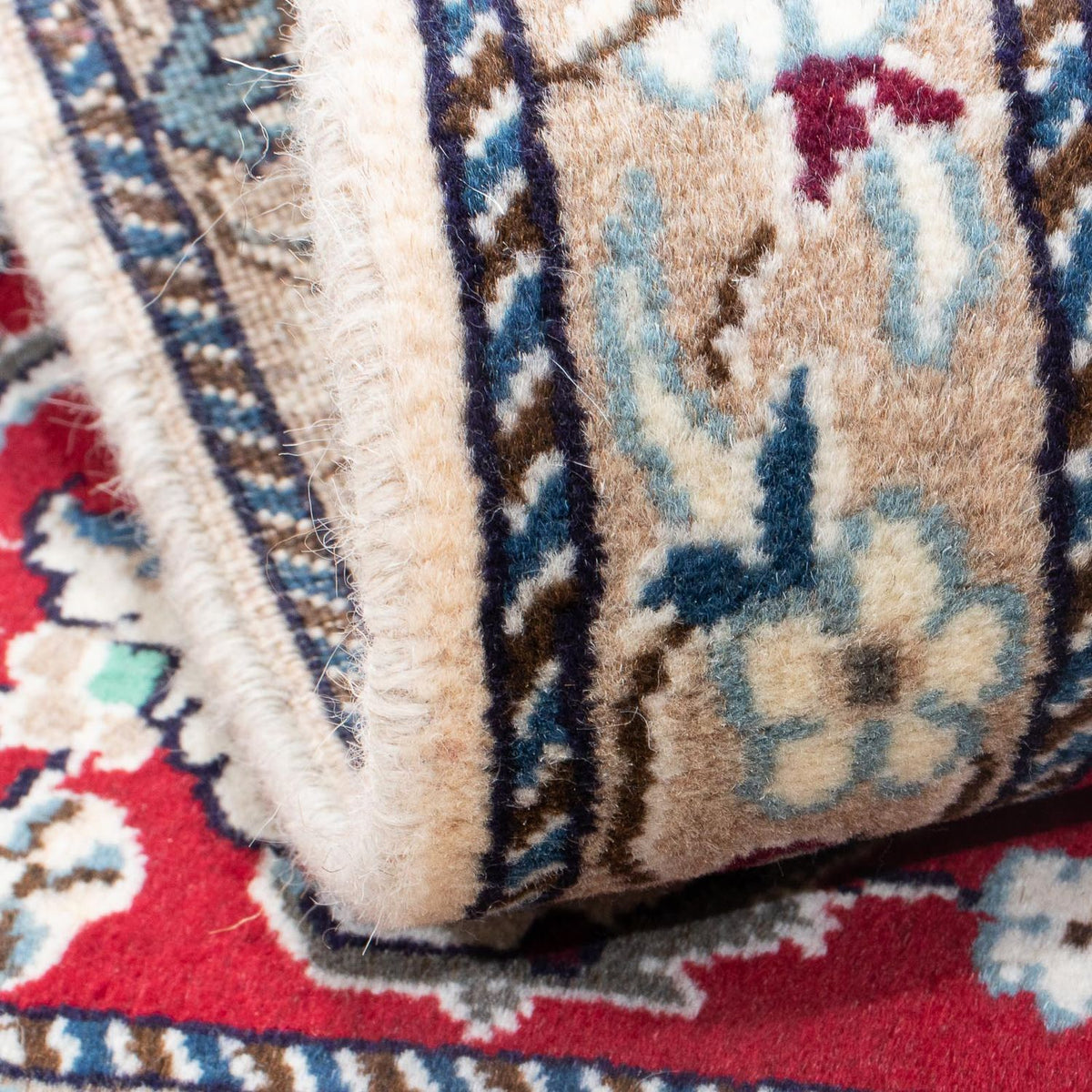 Perser Rug - Nain - 136 x 88 cm - dark red