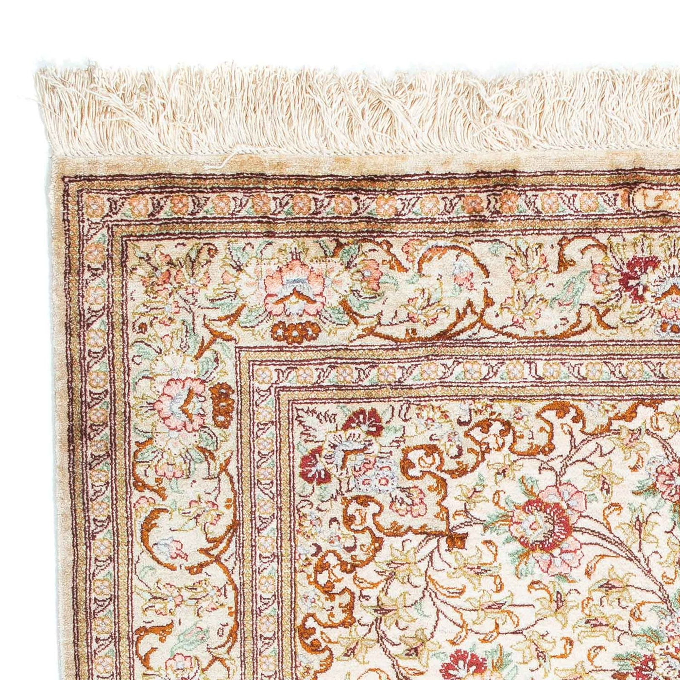 Qom Rug 117x81cm - Persian Rugs