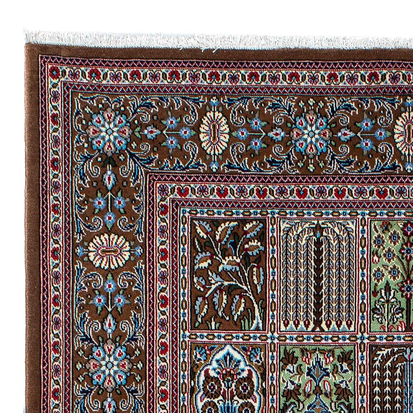 Qom Rug 200x132cm - Persian Rugs