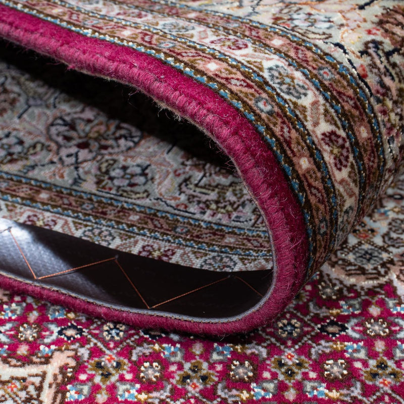 Tabriz Rug 206x153cm - Persian Rugs