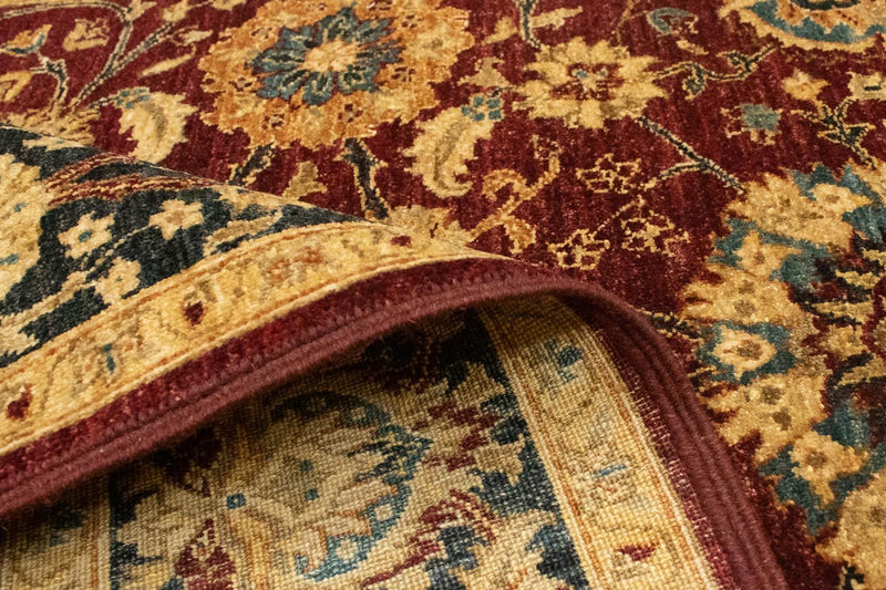 Ziegler Rug - 175 x 121 cm - red