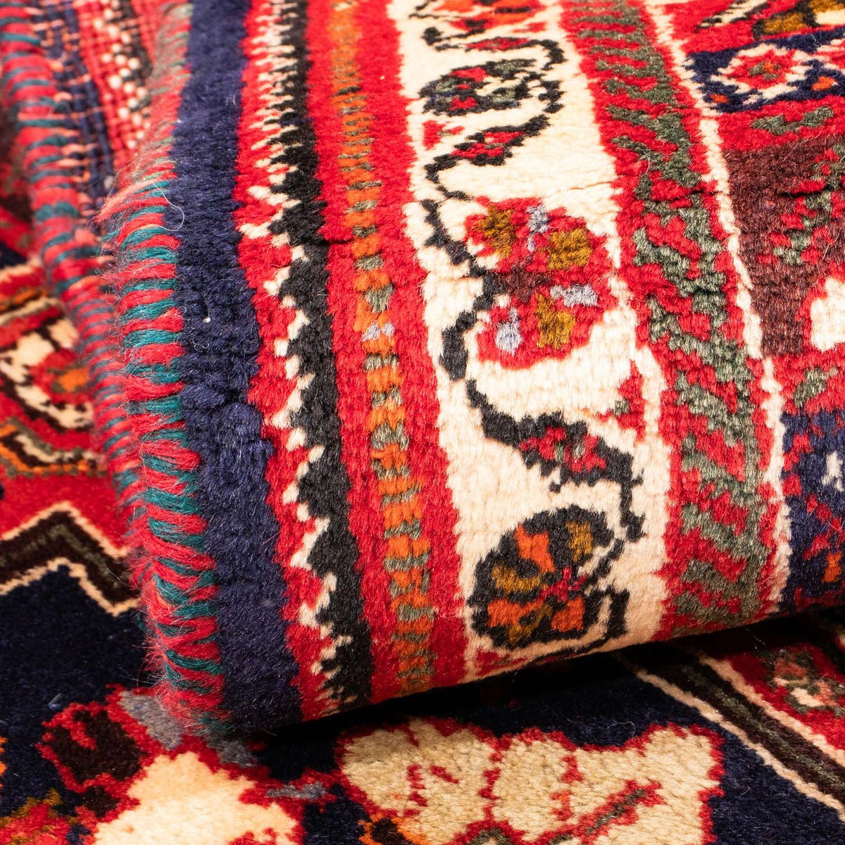 Perser Rug - Nomadic - 135 x 107 cm - dark red