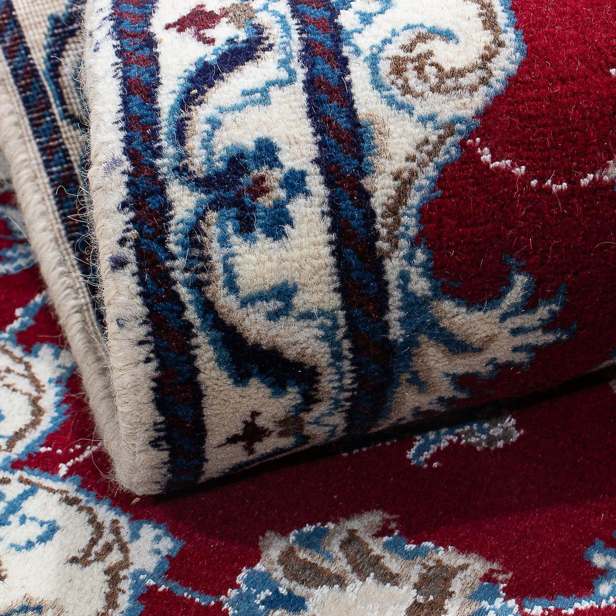 Perser Rug - Nain - 137 x 87 cm - dark red