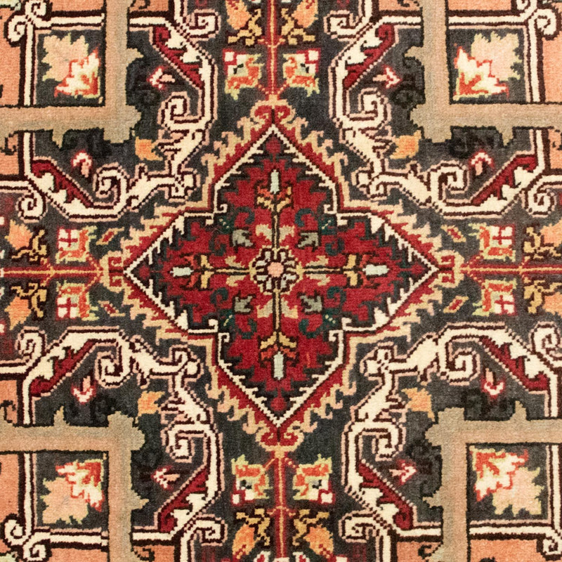 Heriz Rug 197x157cm - Persian Rugs