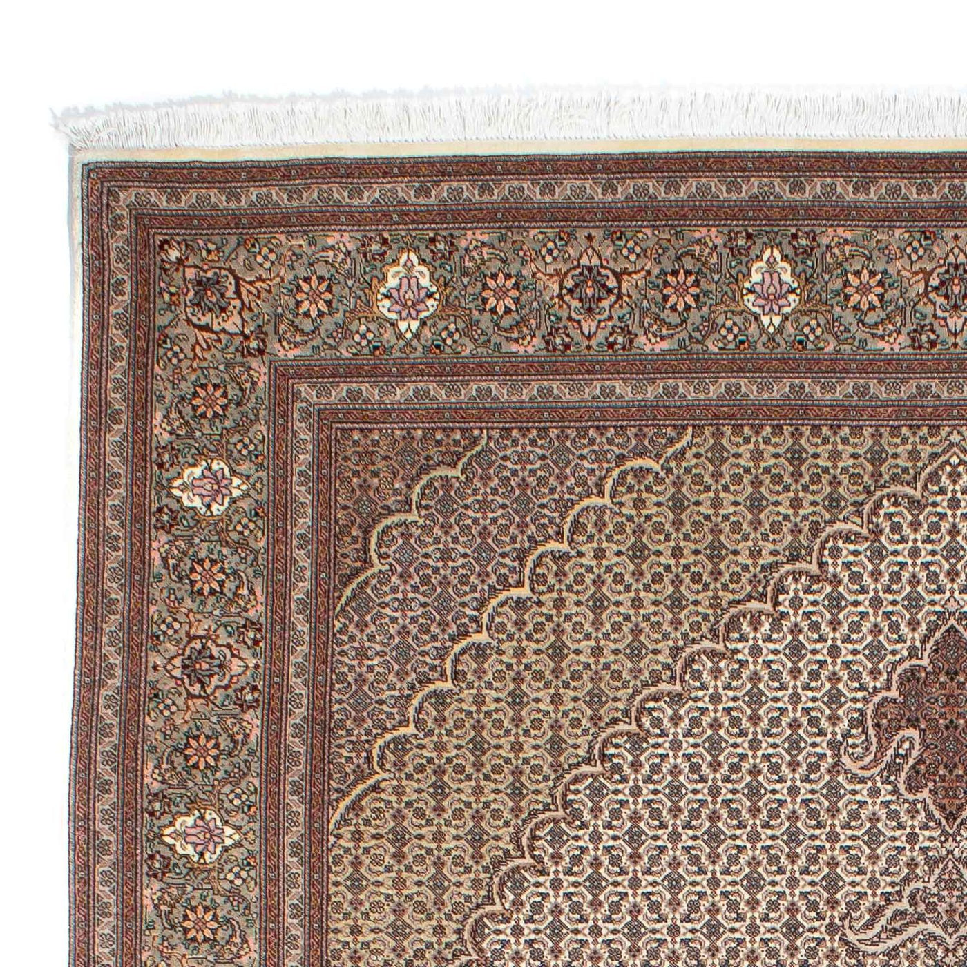 Tabriz Rug 237x168cm - Persian Rugs