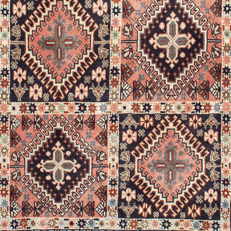 Yalameh Rug 147x100cm - Persian Rugs