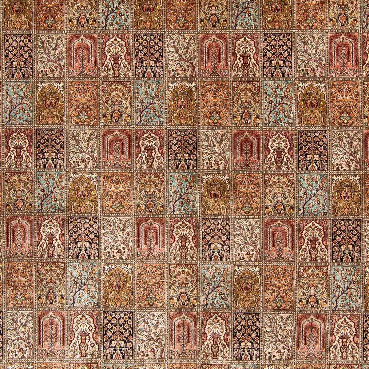 Nepal Rug - 380 x 270 cm - multicolored