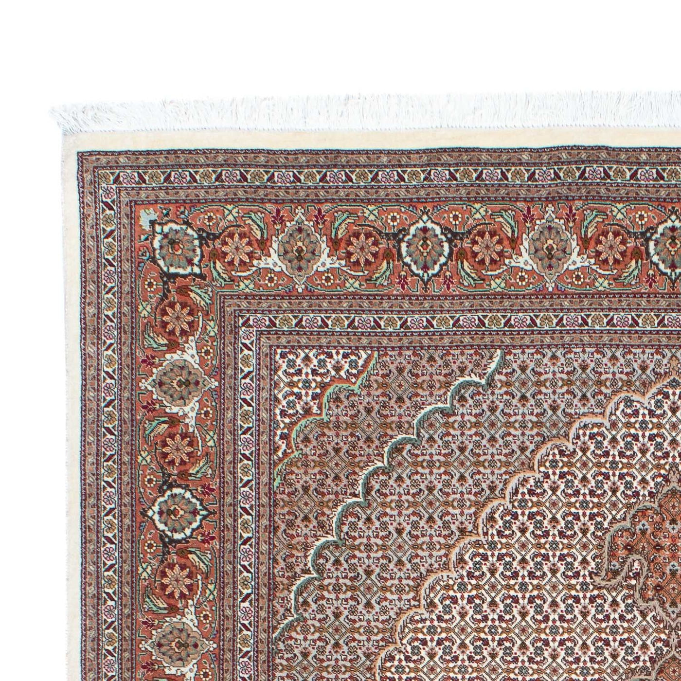 Tabriz Rug 203x153cm - Persian Rugs