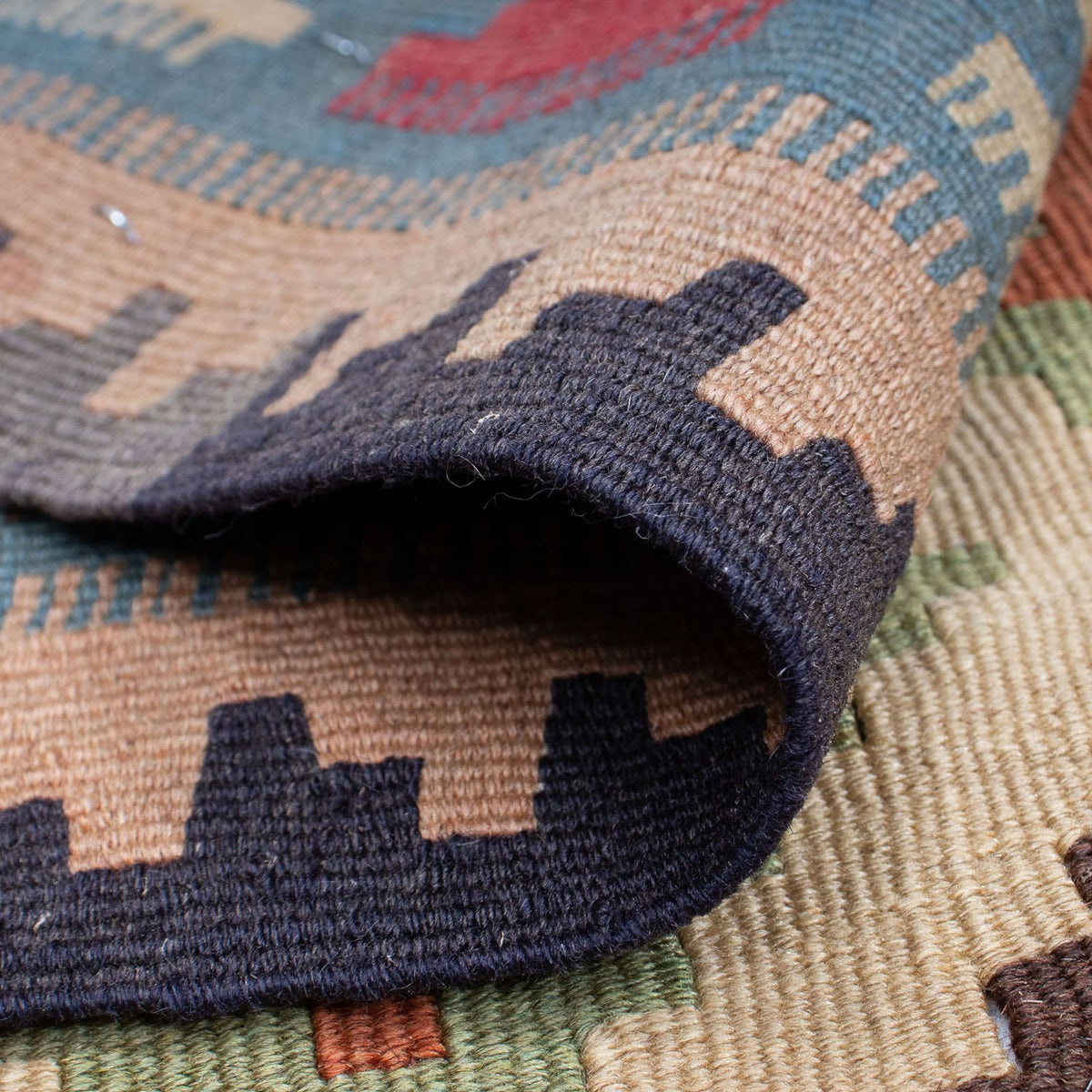 Kelim Rug - Oriental - 173 x 108 cm - multicolored