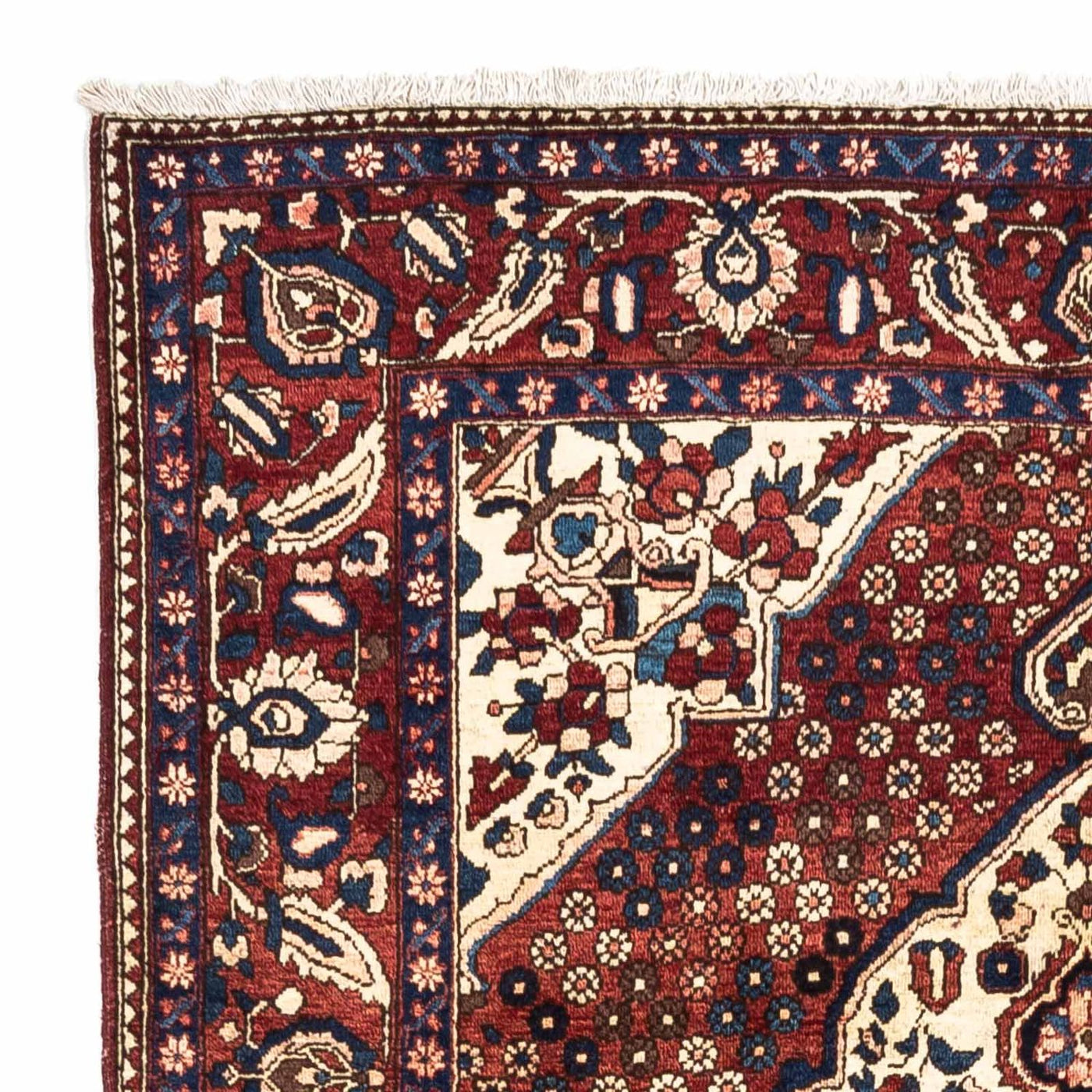 Bakhtiari Rug 263x158cm - Persian Rugs